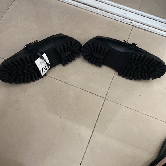 Zara shoes - Picture 2 of 4